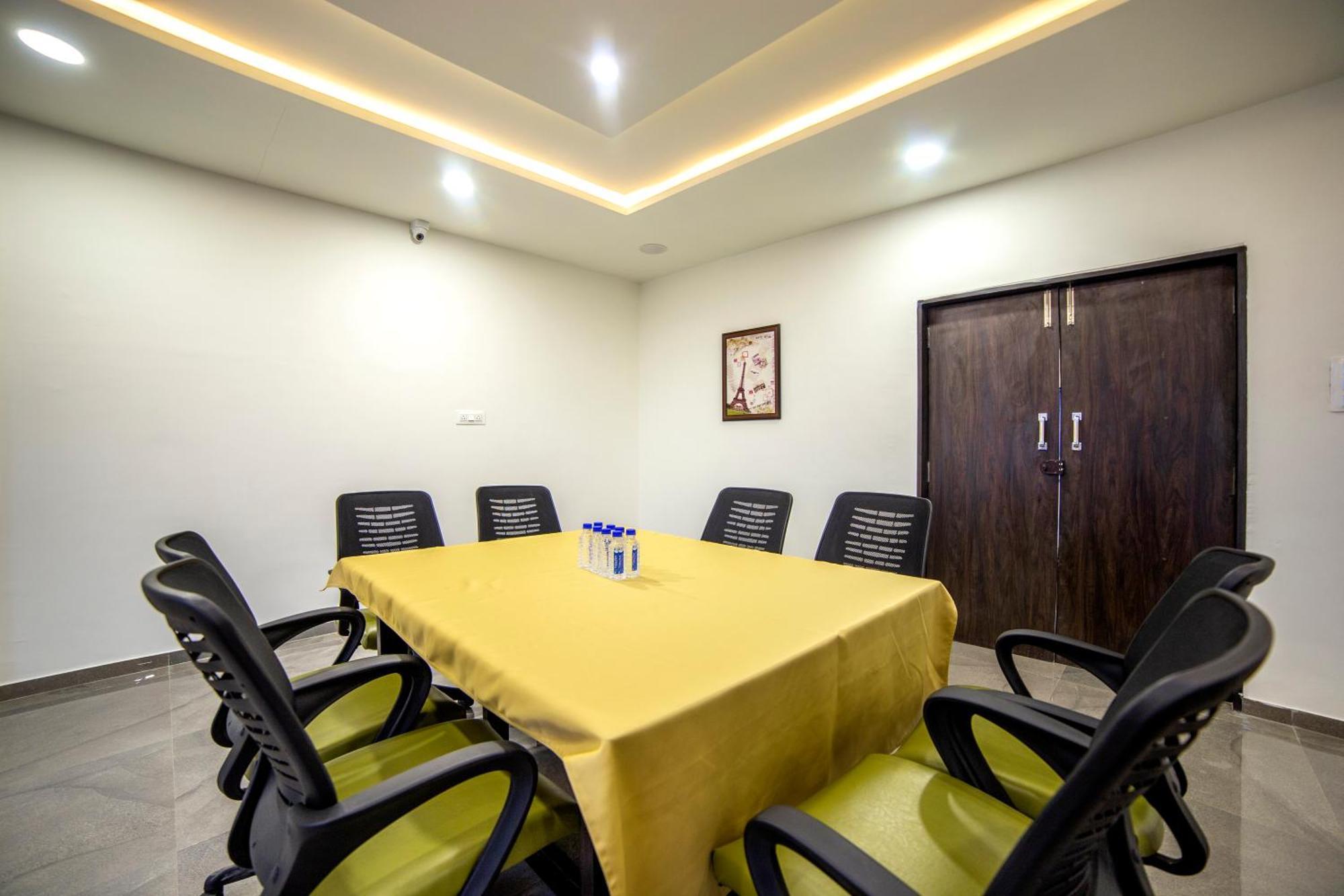 Hotel Shivalik - Mehsana Mahesana Ngoại thất bức ảnh
