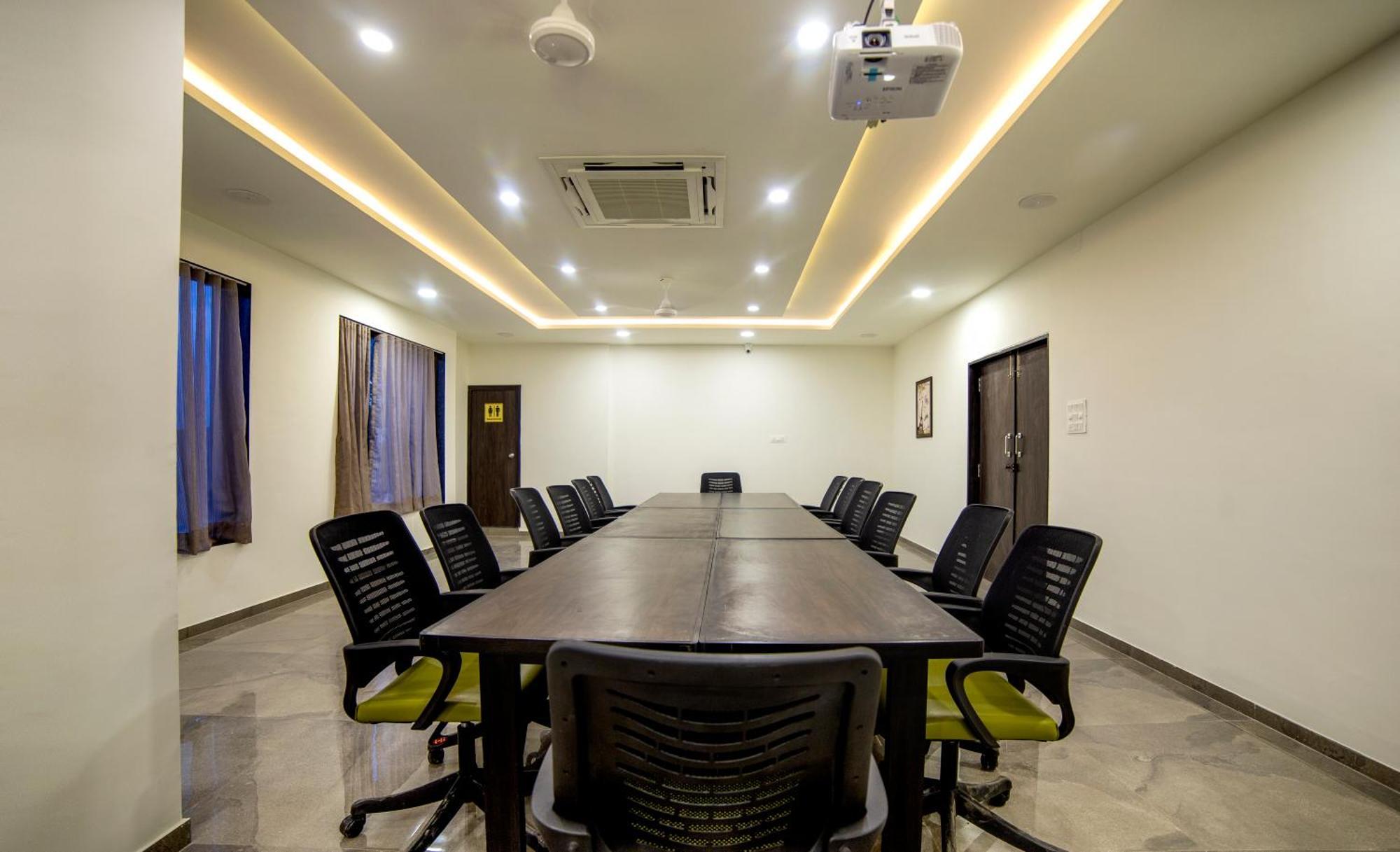 Hotel Shivalik - Mehsana Mahesana Ngoại thất bức ảnh