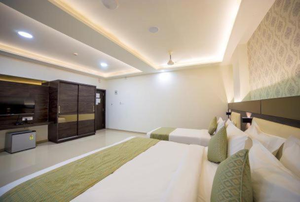 Hotel Shivalik - Mehsana Mahesana Ngoại thất bức ảnh