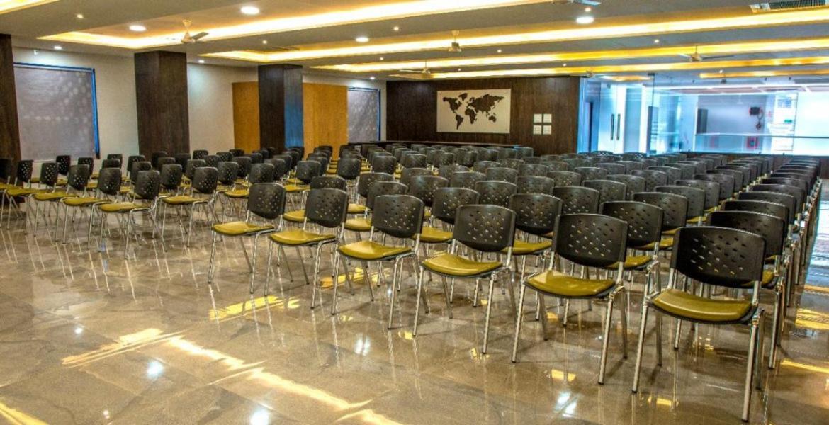 Hotel Shivalik - Mehsana Mahesana Ngoại thất bức ảnh