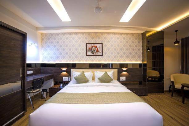 Hotel Shivalik - Mehsana Mahesana Ngoại thất bức ảnh